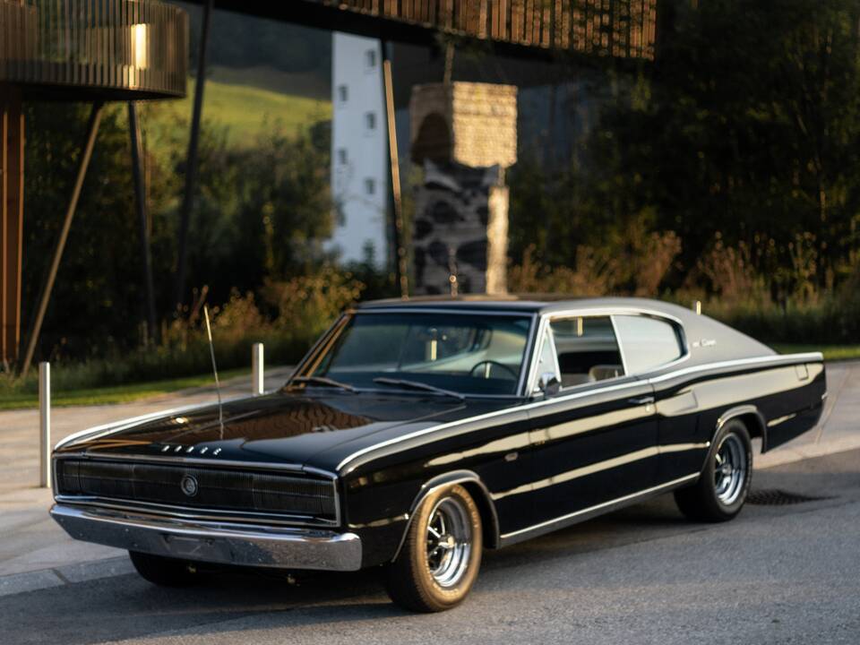 Image 7/42 of Dodge Charger (1966)
