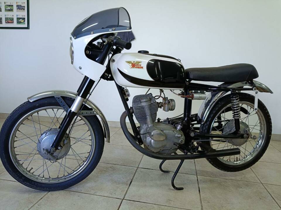 Imagen 17/26 de Moto Morini DUMMY (1961)