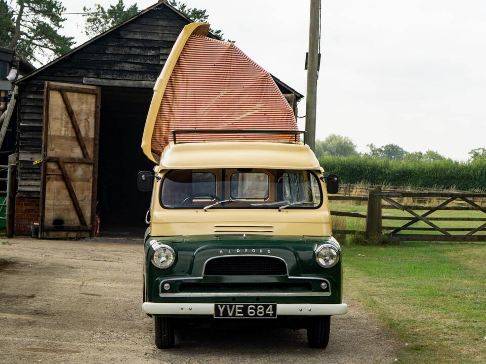 Image 6/50 of Bedford CA Dormobile (1961)