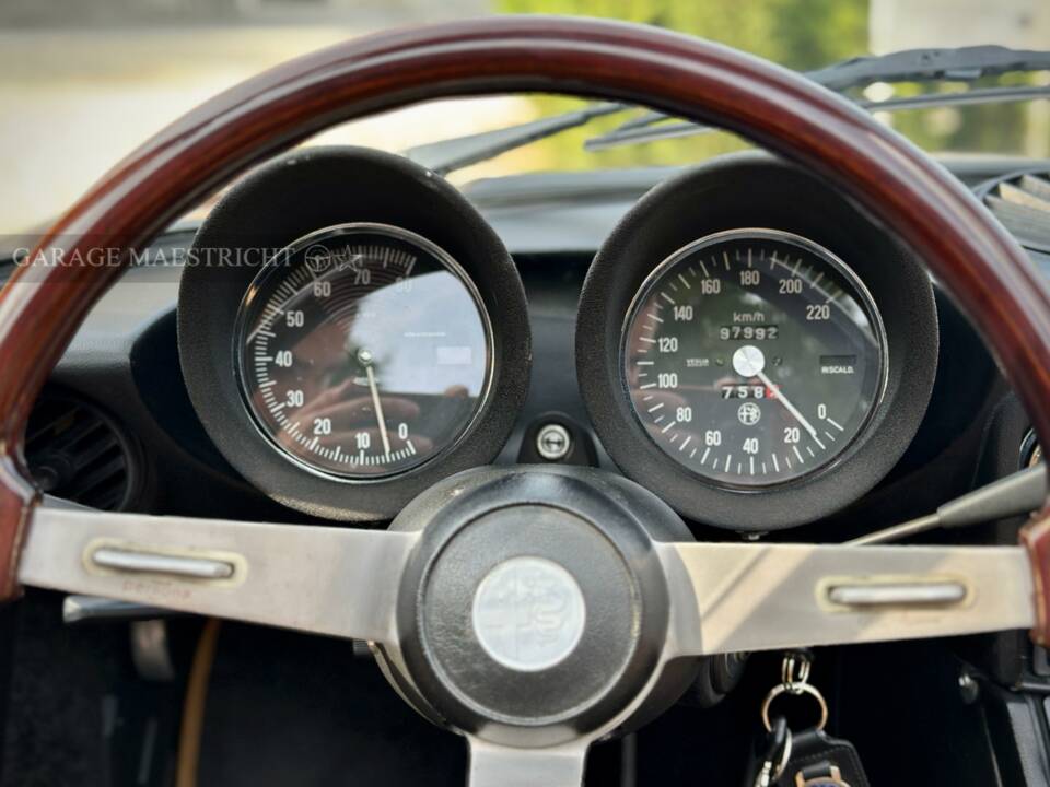 Image 50/100 of Alfa Romeo 2000 Spider Veloce (1980)