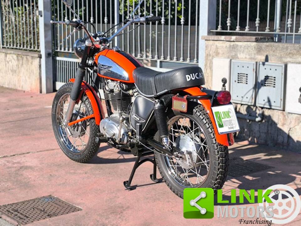 Bild 6/10 von Ducati DUMMY (1974)