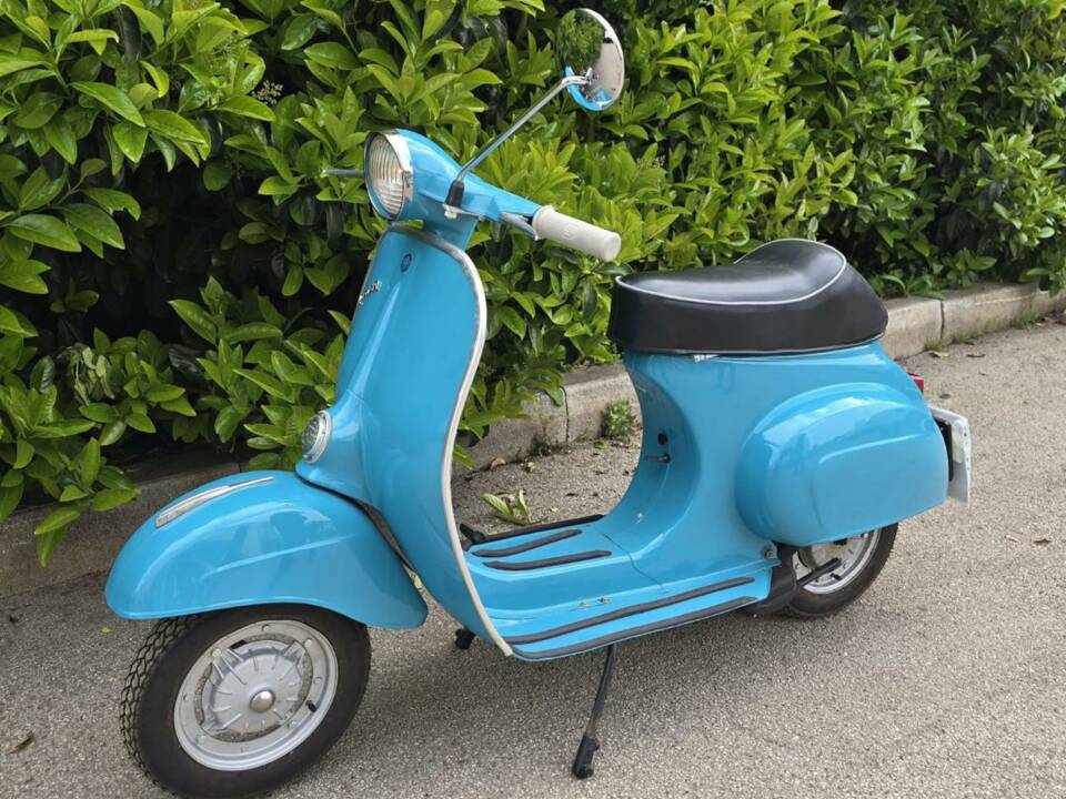 Image 2/21 of Piaggio Vespa 50 R (1971)