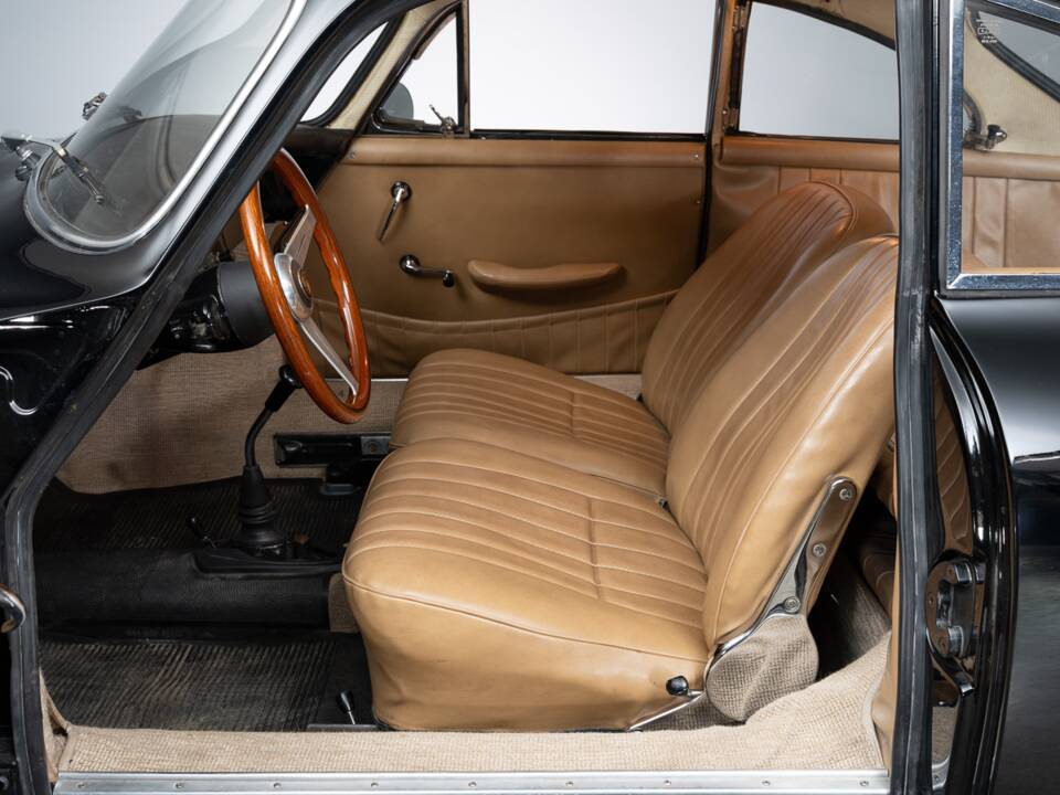Image 17/34 of Porsche 356 C 1600 SC (1964)