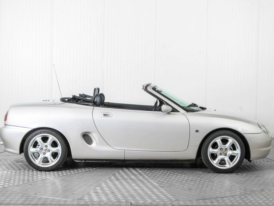 Immagine 10/50 di MG F 1.8i VVC (2000)