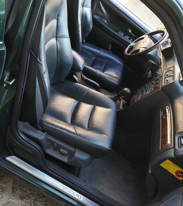 Bild 30/40 von Volvo V 70 2.0 T5 (1997)