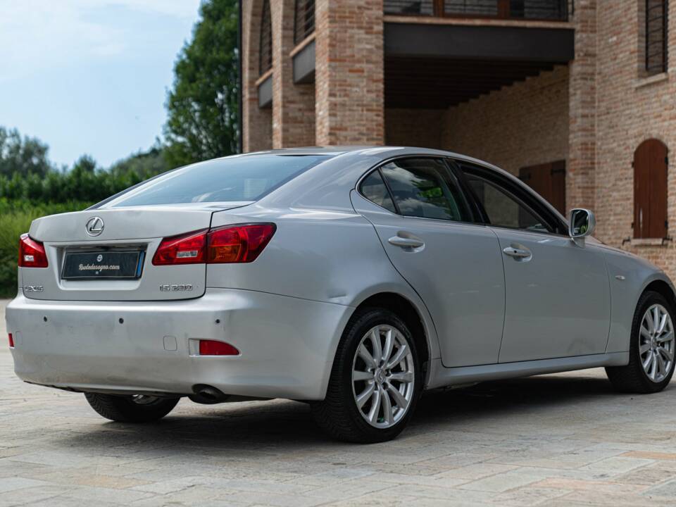 Afbeelding 7/50 van Lexus IS 220d (2006)