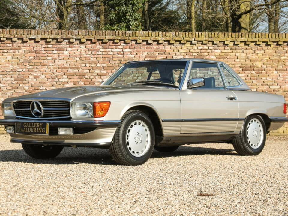 Bild 23/50 von Mercedes-Benz 560 SL (1987)