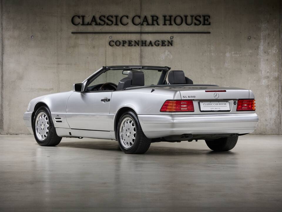 Immagine 2/95 di Mercedes-Benz SL 600 (1998)