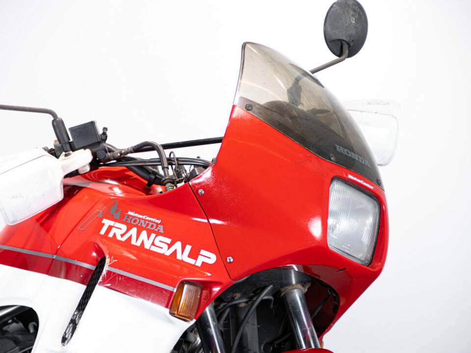 Image 26/47 de Honda XL 600V Transalp (1989)