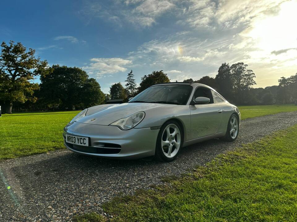 Image 12/54 de Porsche 911 Carrera (2003)
