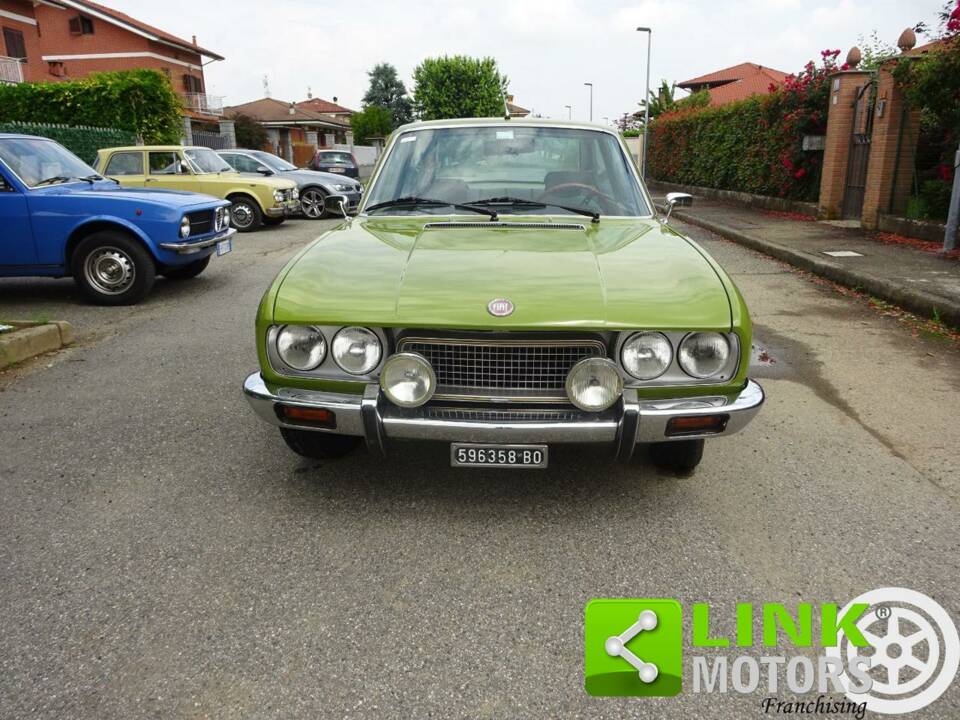 Image 5/10 of FIAT 124 Sport Coupe (1974)