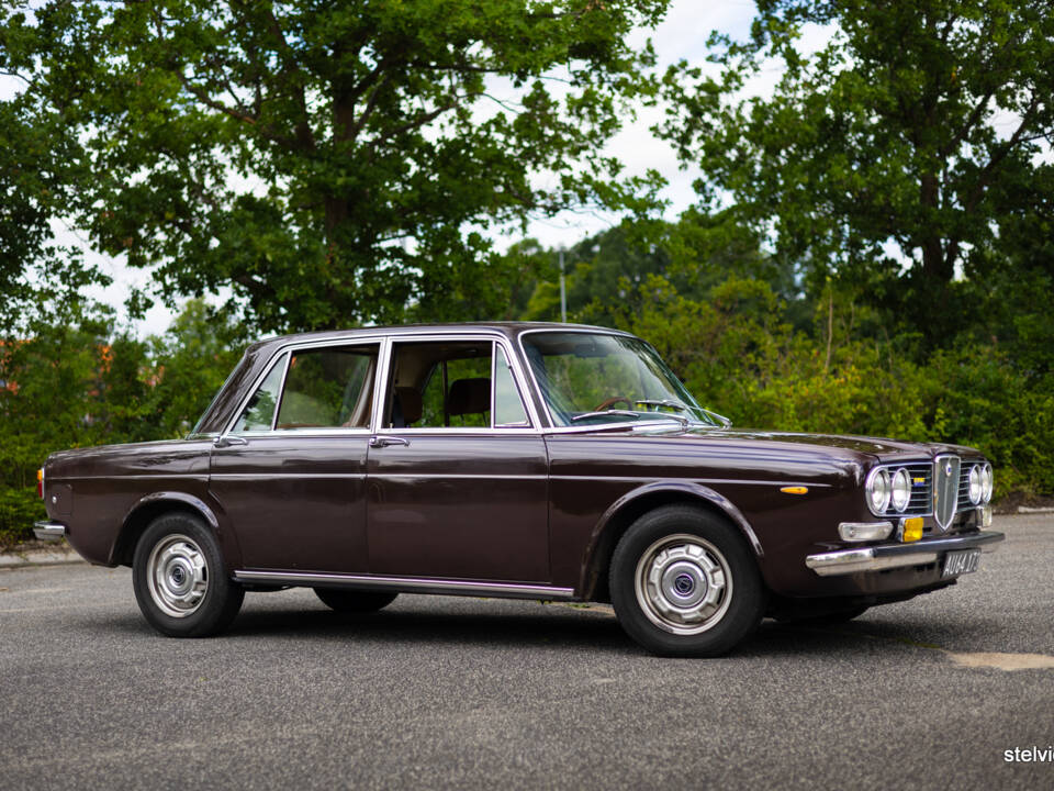 Imagen 10/51 de Lancia 2000 Iniezione (1973)