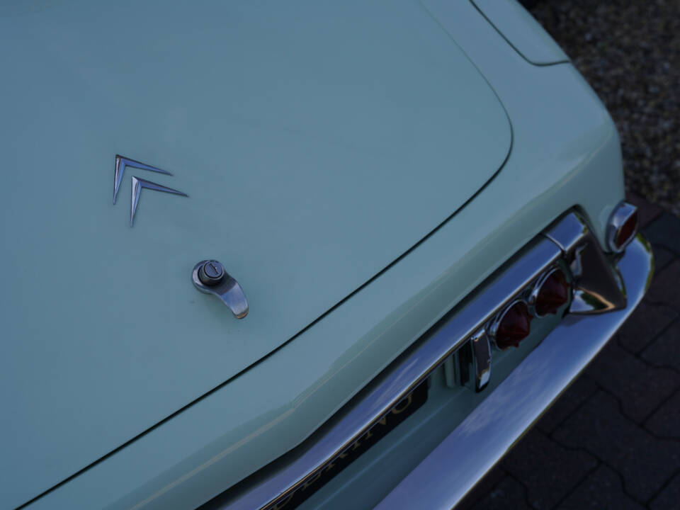 Imagen 41/50 de Citroën ID 19 Usine (1963)