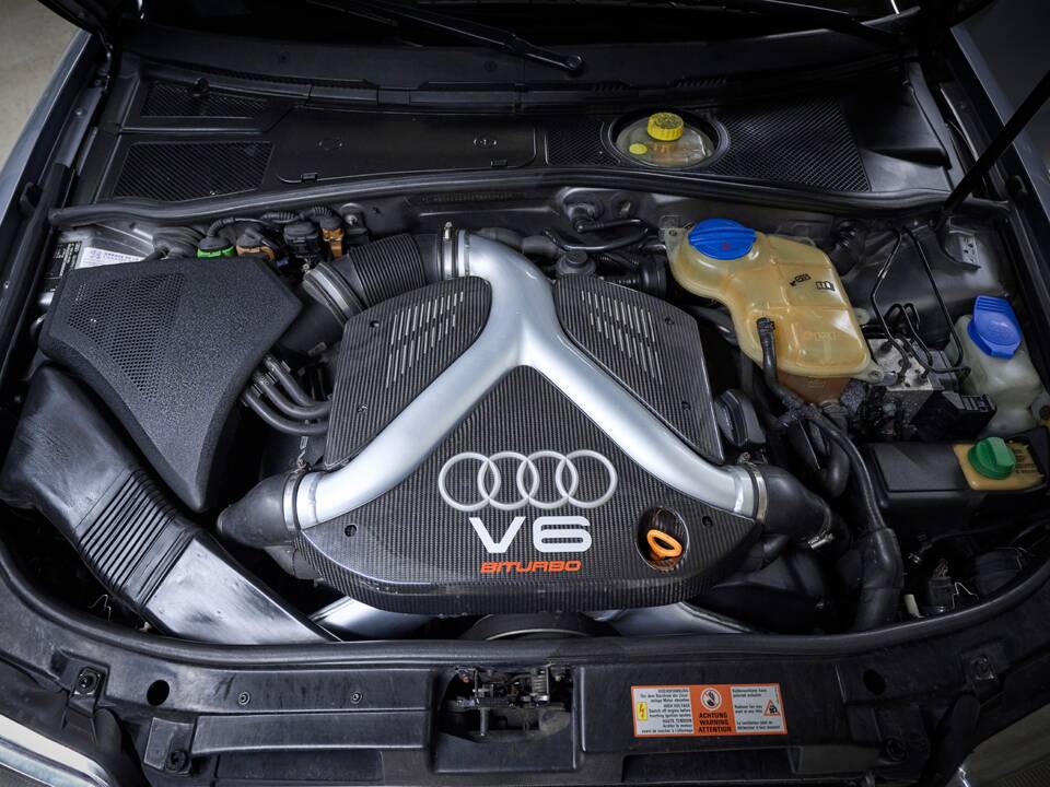 Imagen 92/100 de Audi RS4 Avant (2001)