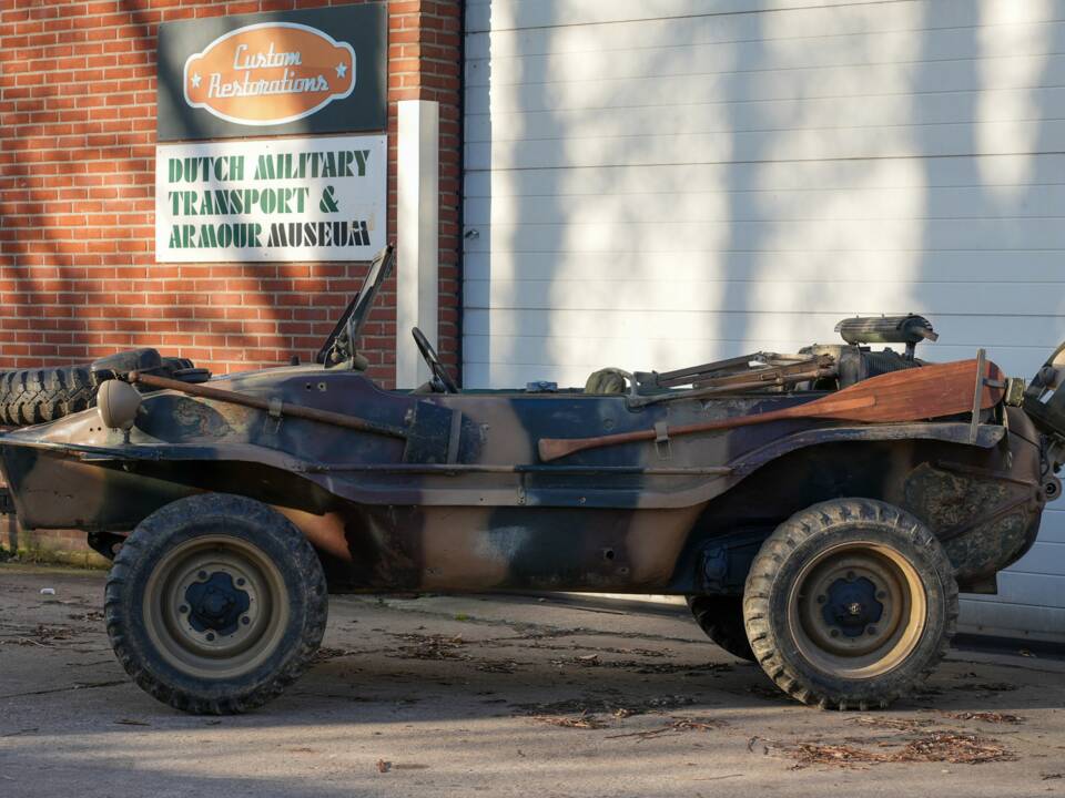Image 11/40 of Volkswagen Schwimmwagen (1943)