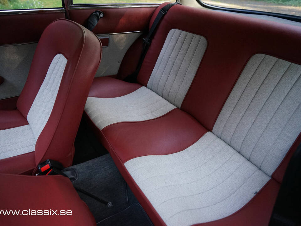 Immagine 19/26 di Alfa Romeo Giulia 1600 Sprint GT (1966)