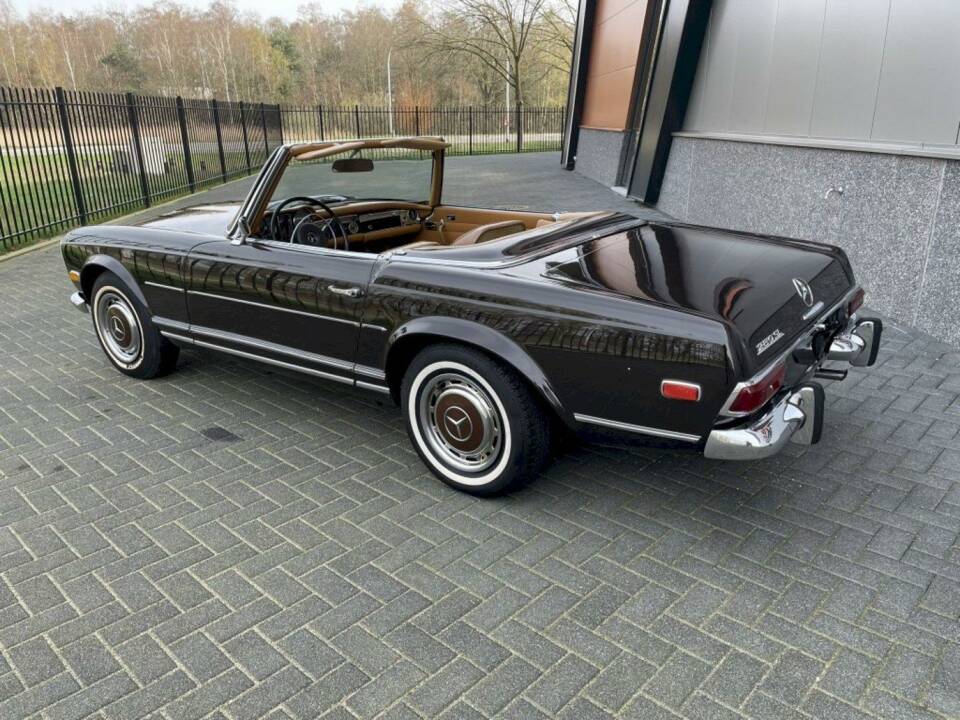 Bild 10/36 von Mercedes-Benz 280 SL (1969)