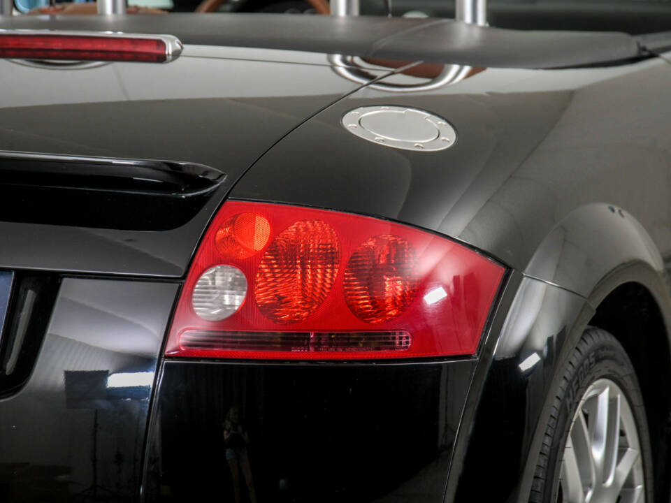 Image 31/50 of Audi TT 1.8 T (2000)