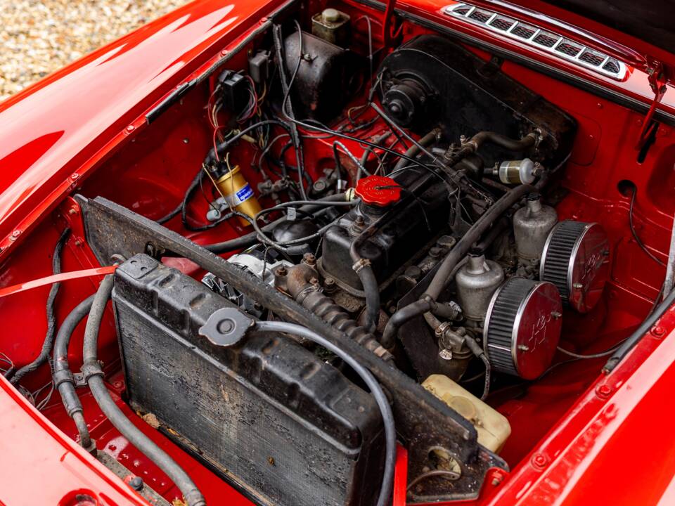 Image 5/39 de MG MGB GT (1972)