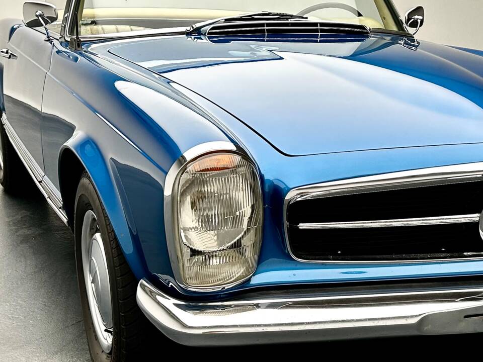 Image 8/14 of Mercedes-Benz 230 SL (1965)