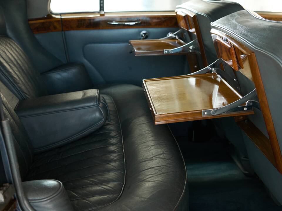 Image 47/50 of Bentley S 3 (1964)