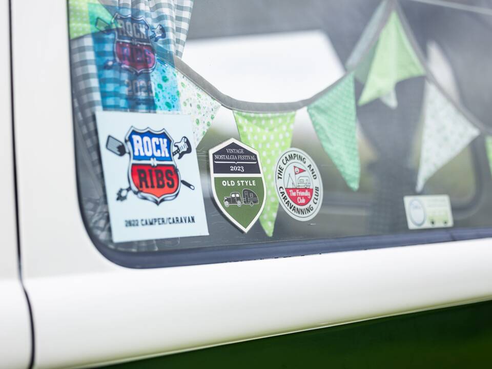 Image 10/50 of Volkswagen T2 Brasil Camper (1972)