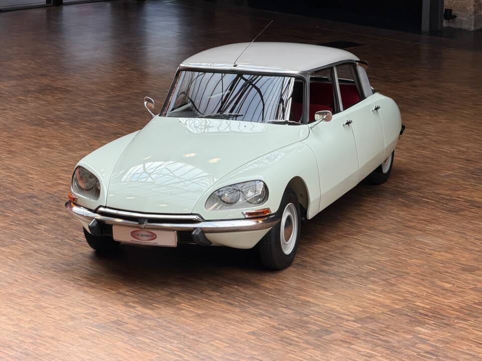 Imagen 2/42 de Citroën ID 19 (1968)