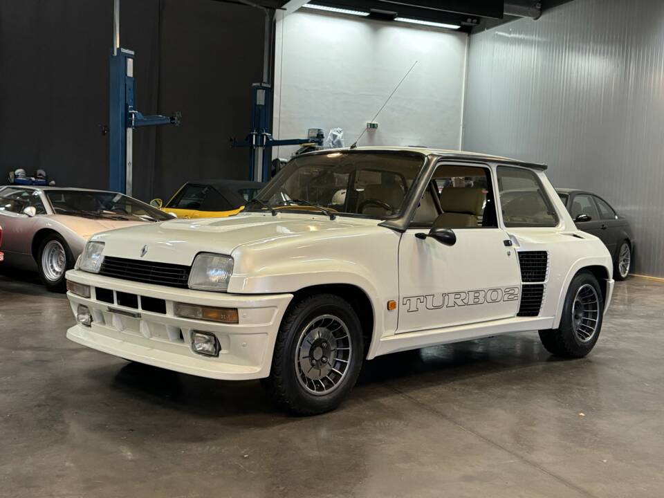 Immagine 7/28 di Renault R 5 Turbo 2 (1984)