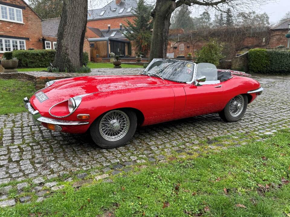 Image 3/29 de Jaguar E-Type (1969)