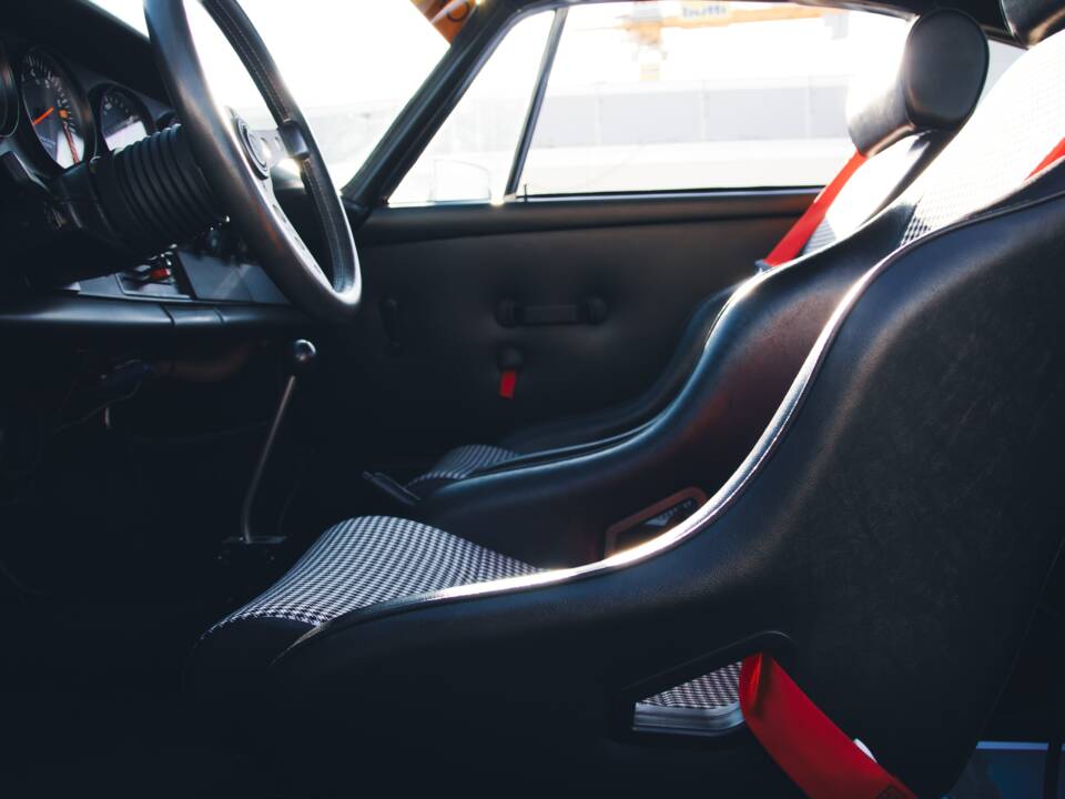 Bild 42/48 von Porsche 911 2.7 (1974)