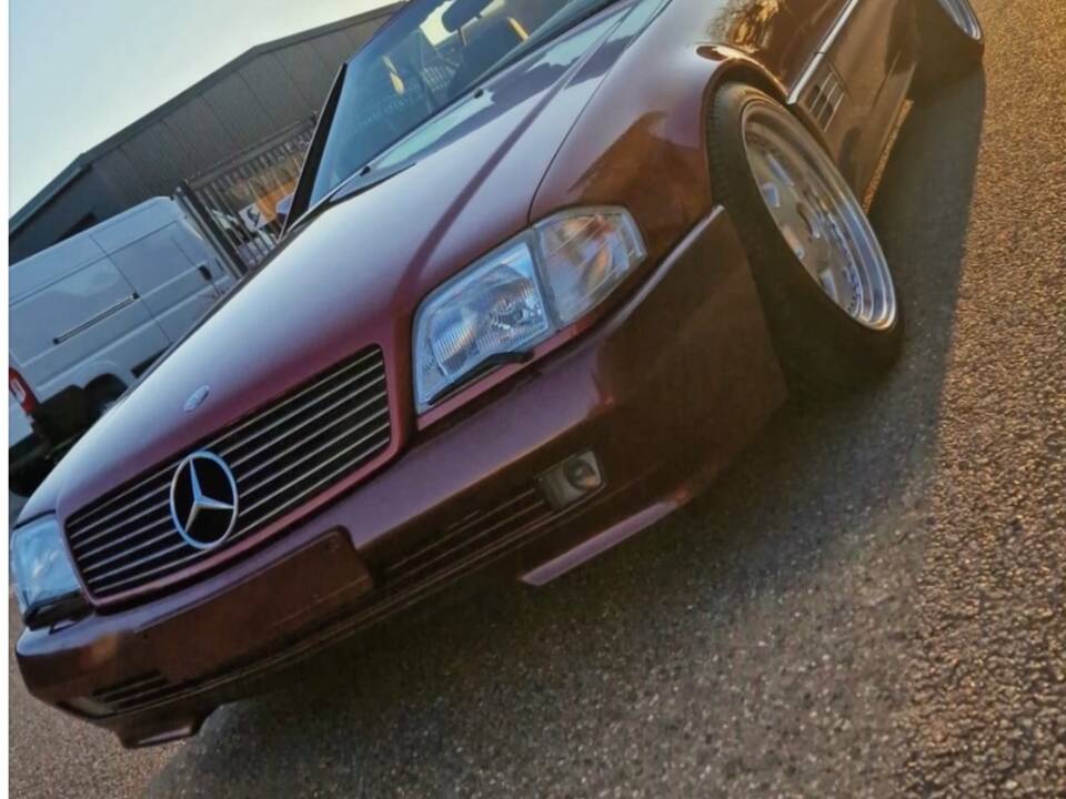 Imagen 1/7 de Mercedes-Benz 500 SL (1991)