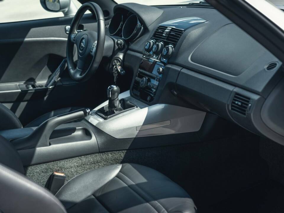 Bild 8/15 von Opel GT (2008)