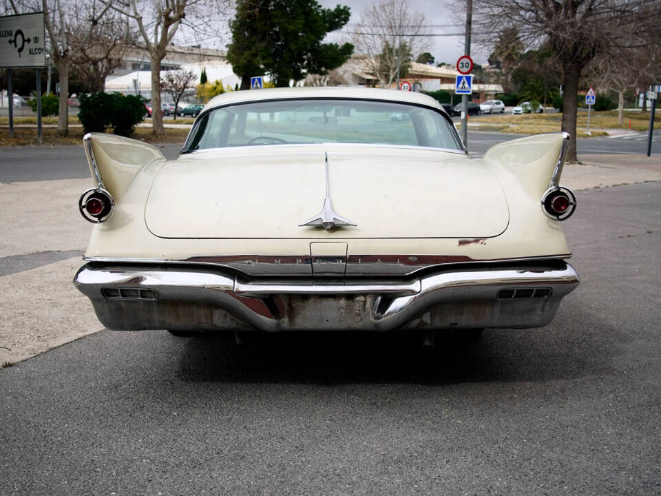 Immagine 4/14 di Chrysler Imperial Coupe (1961)