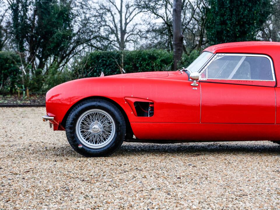 Image 23/49 of MG MGA 1850 (1960)