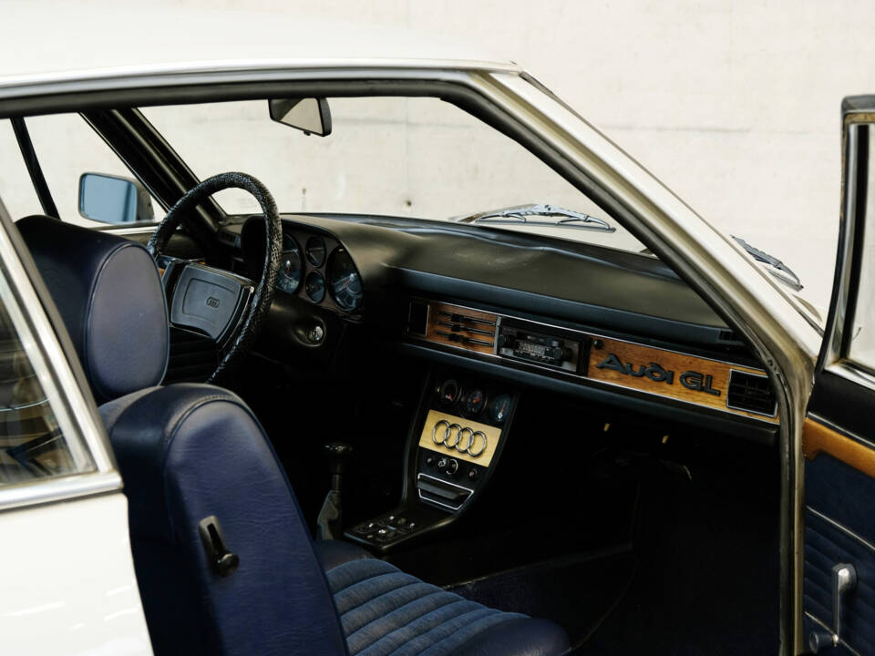 Immagine 16/24 di Audi 100 Coupe S (1971)