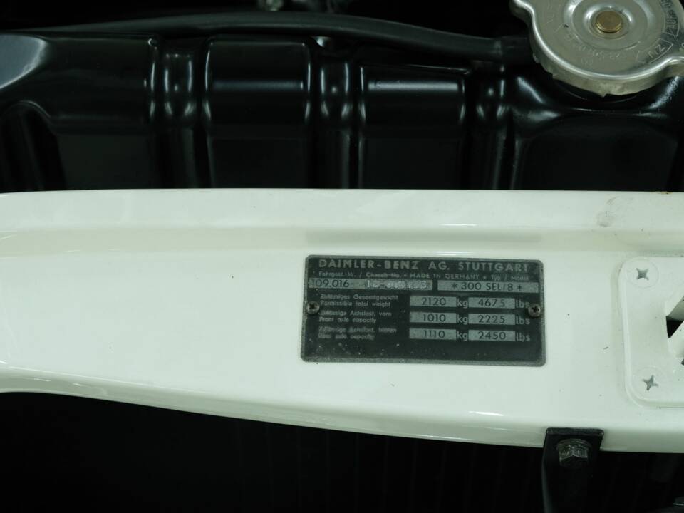 Afbeelding 52/70 van Mercedes-Benz 300 SEL (1968)