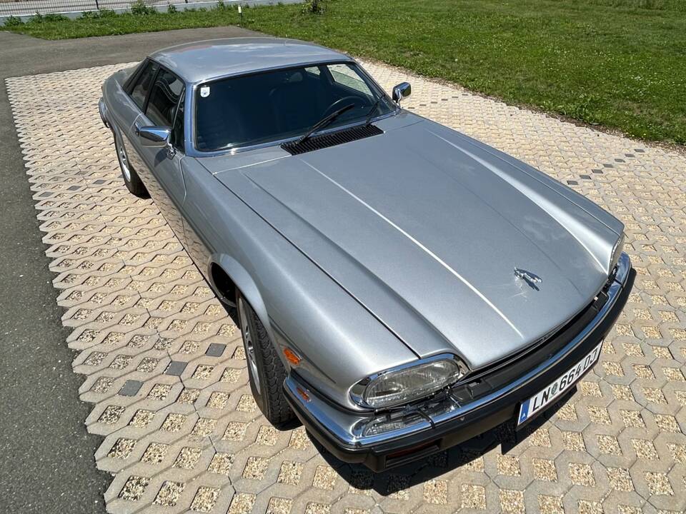 Image 2/6 of Jaguar XJ-S H.E. (1981)