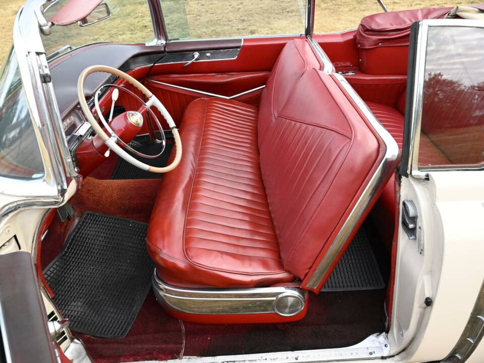 Bild 40/50 von Cadillac 62 Convertible (1954)