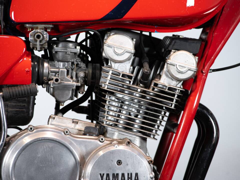 Image 37/50 of Yamaha XS 750 (1979)