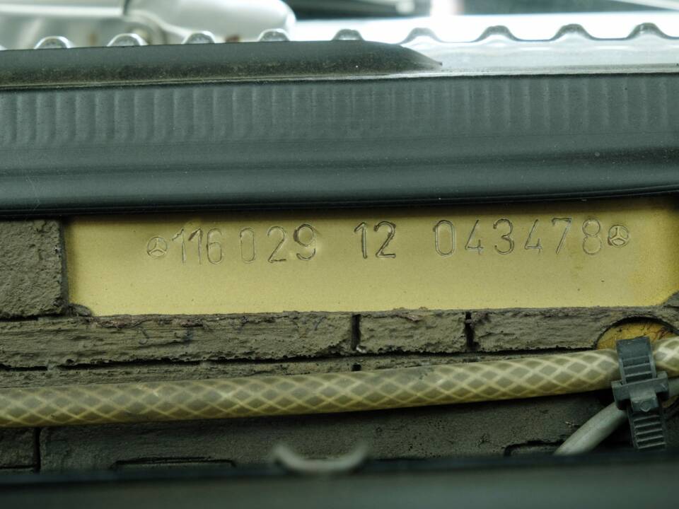 Image 60/76 of Mercedes-Benz 350 SEL (1977)