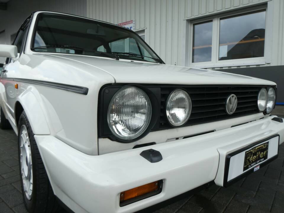 Image 21/23 of Volkswagen Golf Mk I Convertible 1.8 (1992)