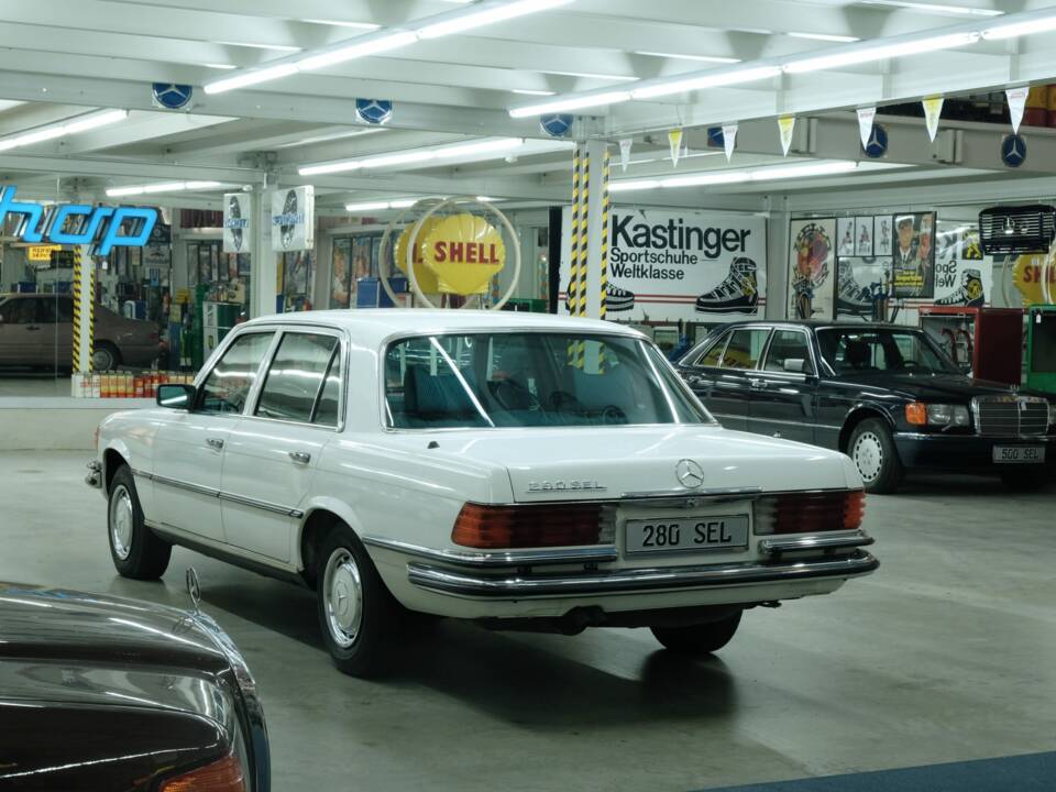 Image 7/50 de Mercedes-Benz 280 SEL (1978)