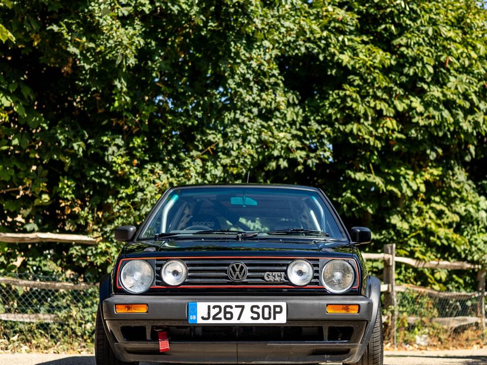 Bild 34/50 von Volkswagen Golf II GTi 1.8 (1991)