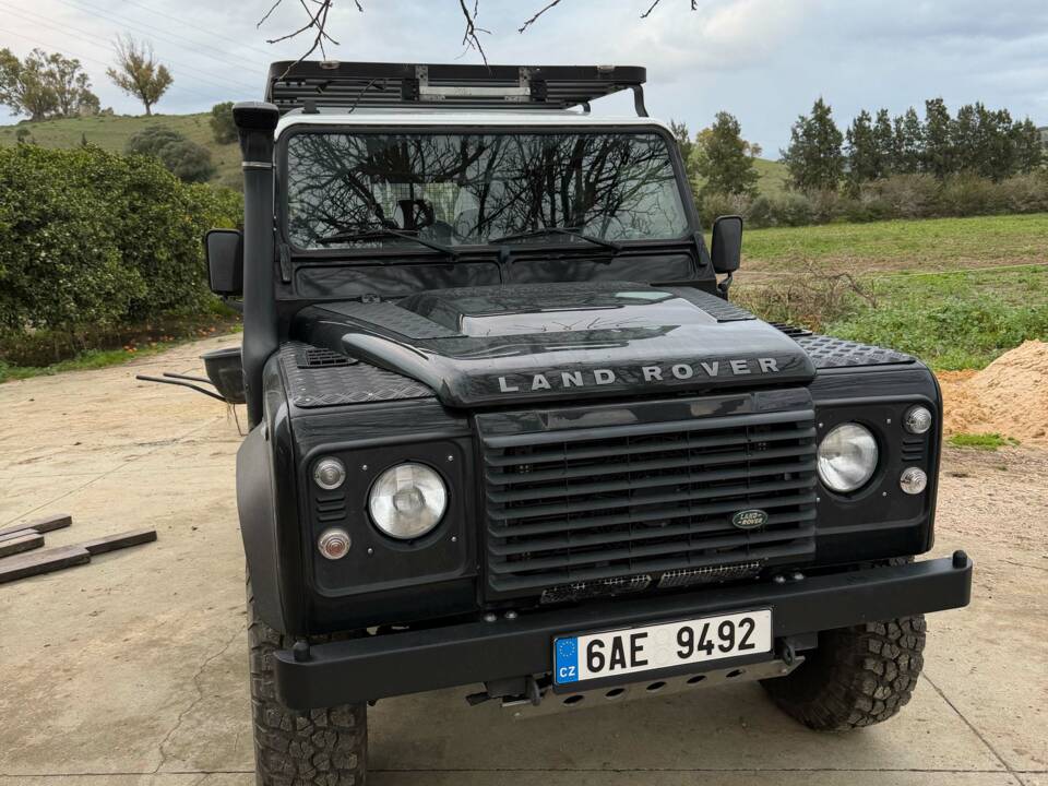 Bild 3/14 von Land Rover Defender 110 (2012)