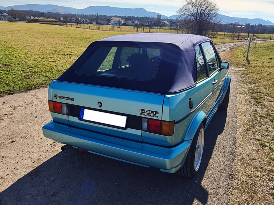 Bild 4/13 von Volkswagen Golf I Cabrio 1.8 (1993)