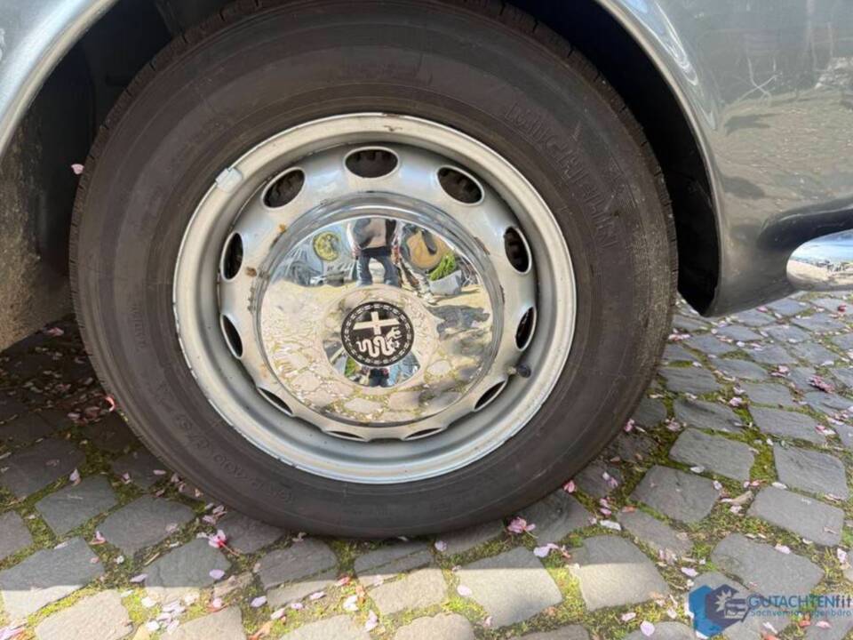 Bild 42/98 von Alfa Romeo 2000 Spider (1960)