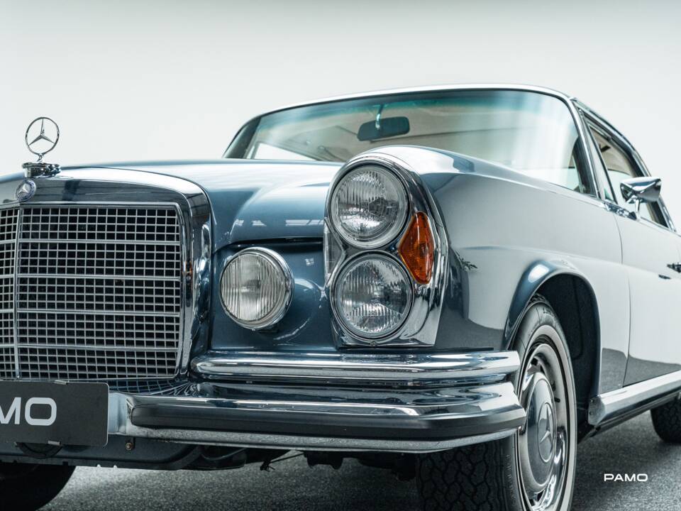 Bild 9/31 von Mercedes-Benz 280 SE 3,5 (1971)
