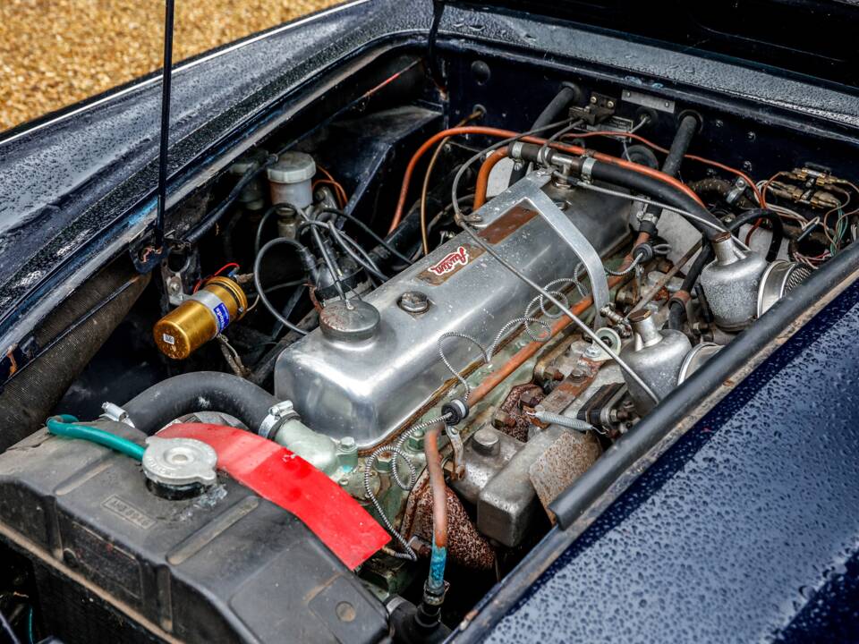 Image 22/26 of Austin-Healey 3000 Mk II (BJ7) (1962)