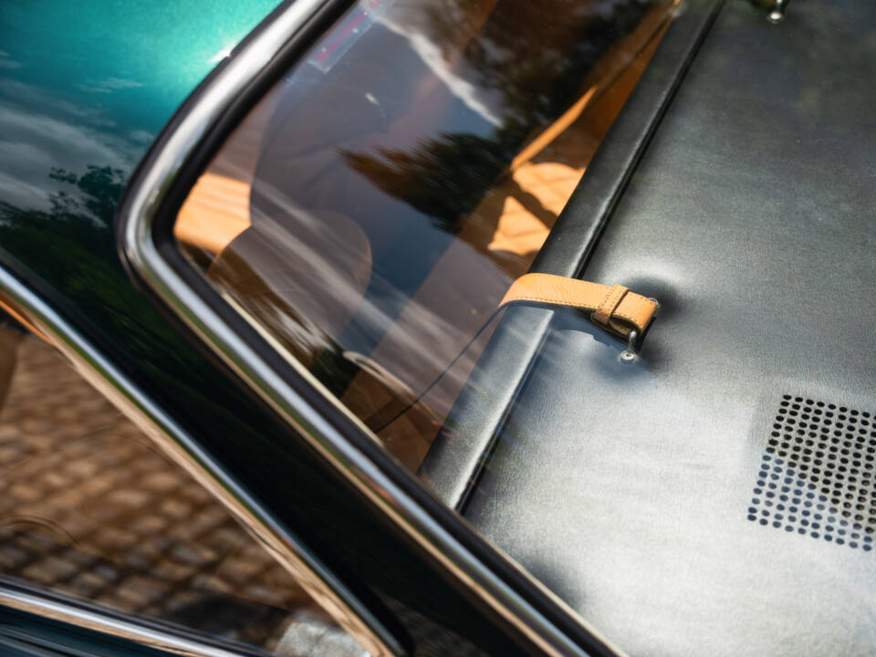 Image 32/50 of Ferrari 365 GTC (1969)