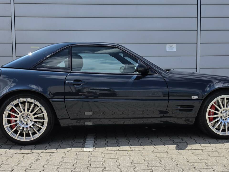 Image 48/100 of Mercedes-Benz SL 500 (1999)